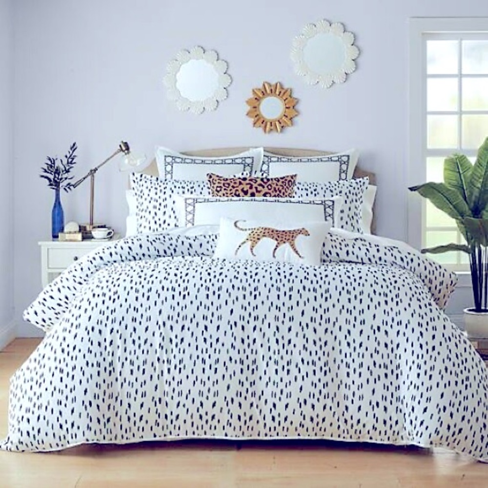 Wamsutta Estero Three Piece F/Q Comforter with  two standard shams EUC
